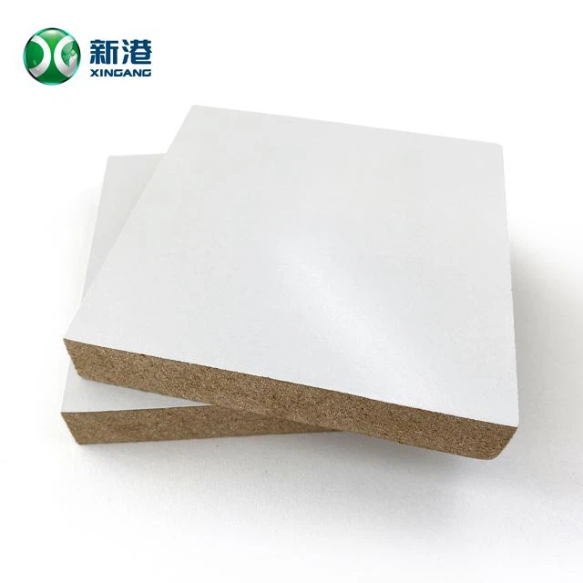 가구를 위한 1220년 x 2440mm 백색 박판으로 만들어진 4x8 멜라민 MDF 합판 널