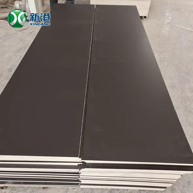 건축을 위한 뜨거운 판매 18mm 1220*2440mm 구체적인 Formwork 널 중국 공장