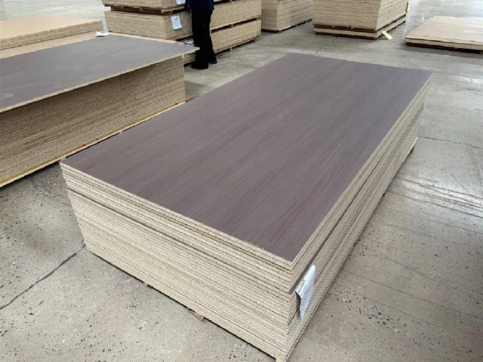MFC 18mm Melamine Faced Chipboard